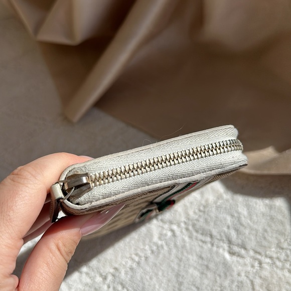 Gucci Wallet - Picture 3 of 5